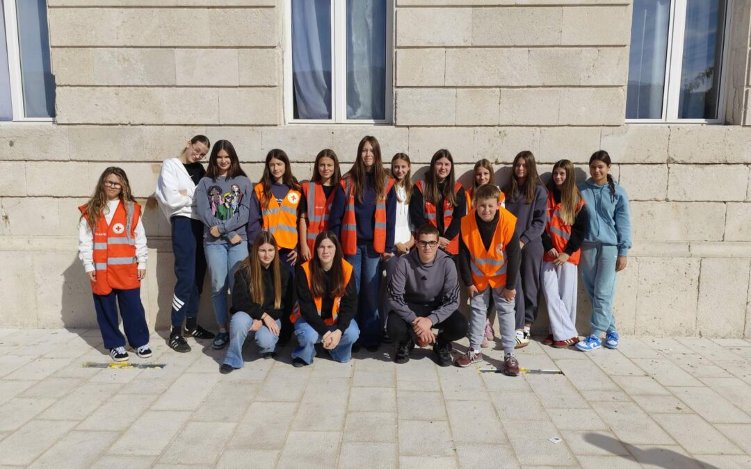 SURADNJA SA CRVENIM KRIŽEM HVAR