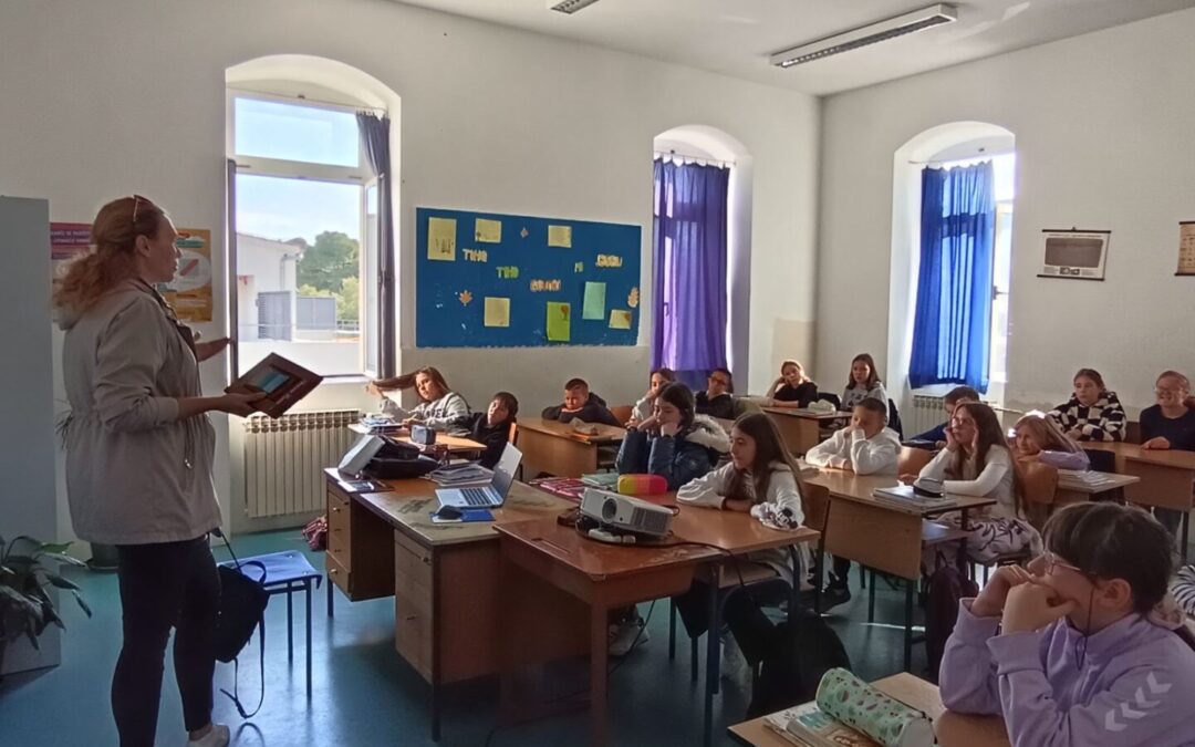 SUSRET S PJESNIKINJOM