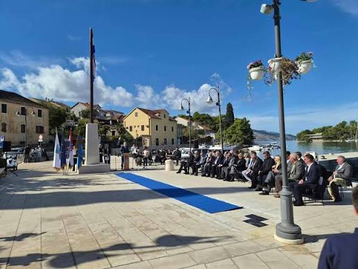 OTVORENO ŠETALIŠTE HVARSKIH AKADEMIKA